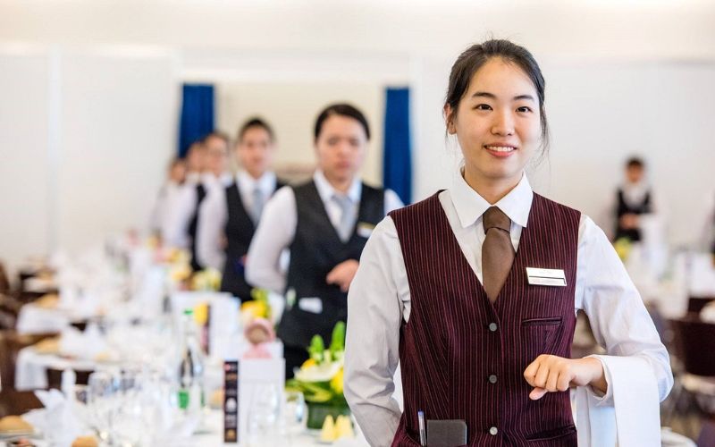 Nhu cầu nhân lực ngành nhà hàng khách sạn cao